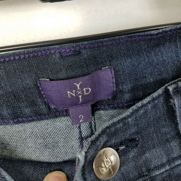 NYDJ Audrey Relaxed Ankle Cropped Frayed Hem Dark Wash Stretch Size 2 - Picture 3 of 6